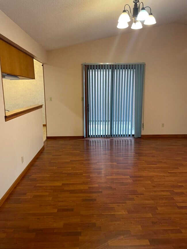 Building Photo - 1018 Alderwood Way