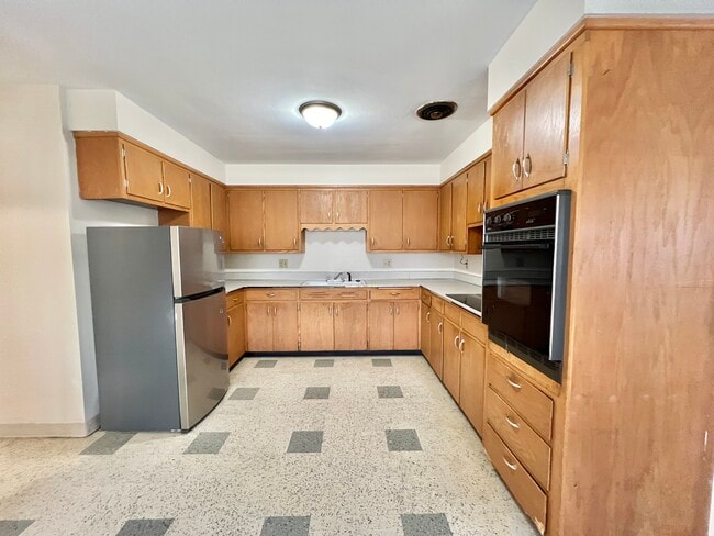 Building Photo - 4353 Britta Dr