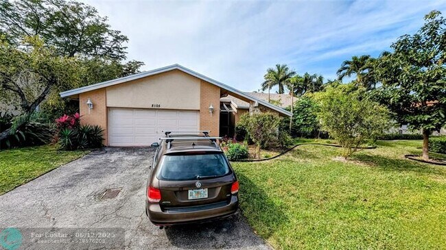 Building Photo - 8105 Nutmeg Way