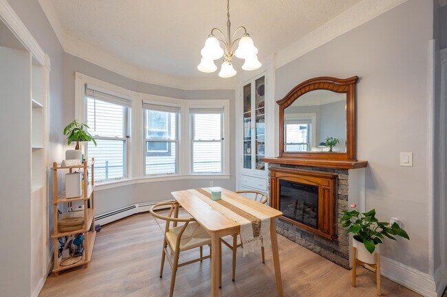 Foto del edificio - 233 Bidwell Ave