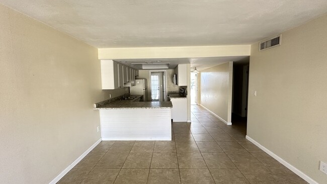Foto del edificio - 5166 E Monte Vista Rd