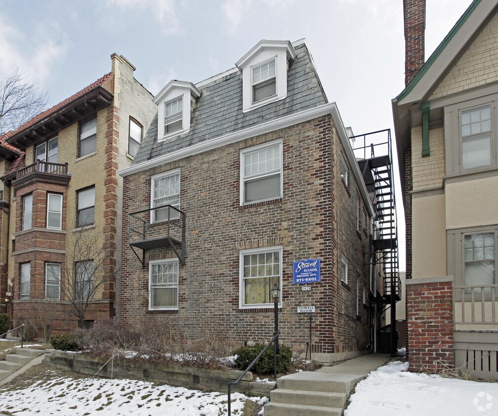 Building Photo - Stowell Manor