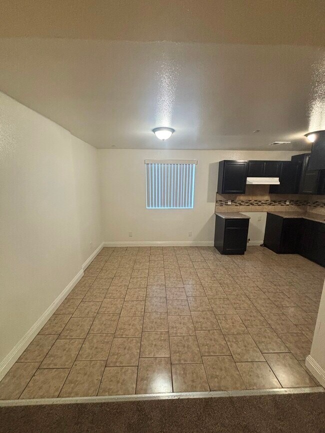 Foto del edificio - 8848 Orchard Ave