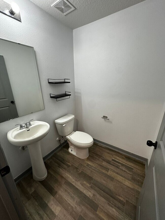 Foto del edificio - 276 Hyacinth Ct