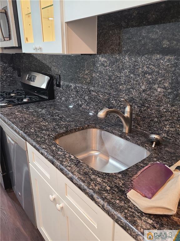 Building Photo - 267 Central Ave