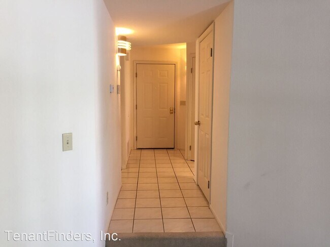 Foto del edificio - 2 br, 2 bath House - 21103 Gary Drive 201