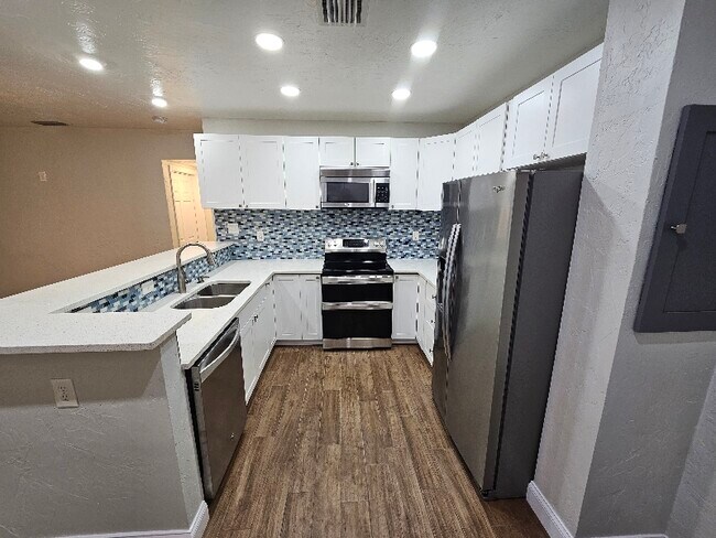 Foto del edificio - 215 42nd Ave NE