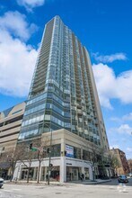Building Photo - 111 W Maple St