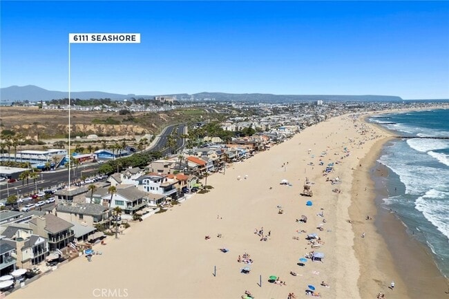Building Photo - 6111 Seashore Dr