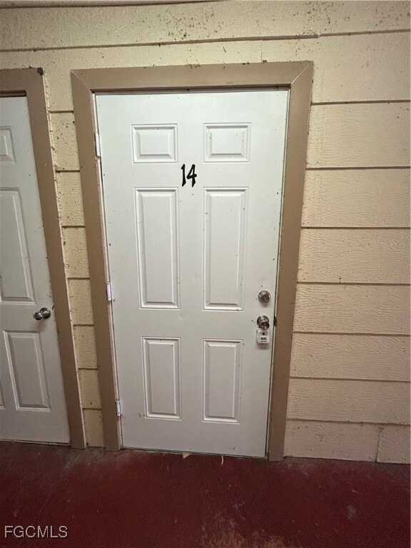Primary Photo - 211 Park Ave