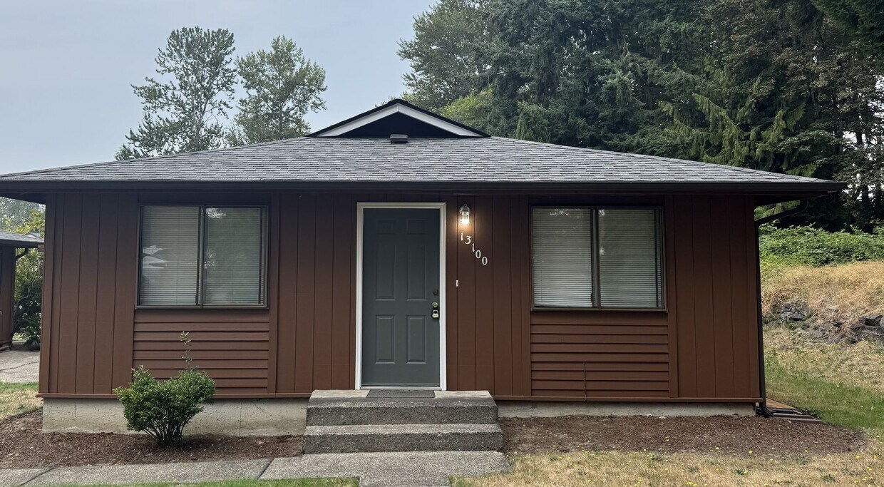 Primary Photo - **$500 Move In Special**Cute 1 Bed 1 Bath ...