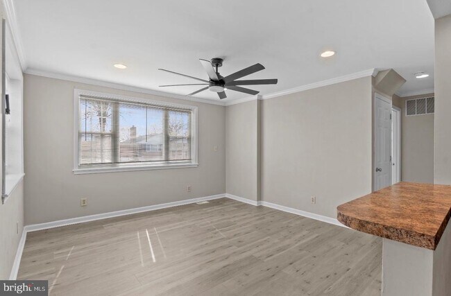 Foto del edificio - 2528 Wendover Rd