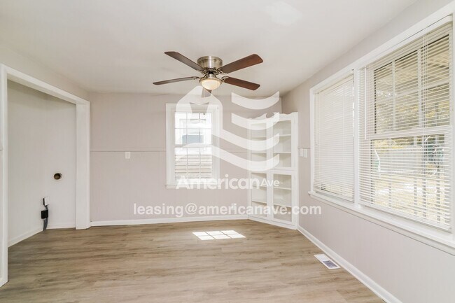 Foto del edificio - 523 E 8th St