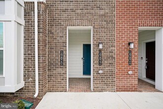 Building Photo - 19820 Lavender Dust Sq