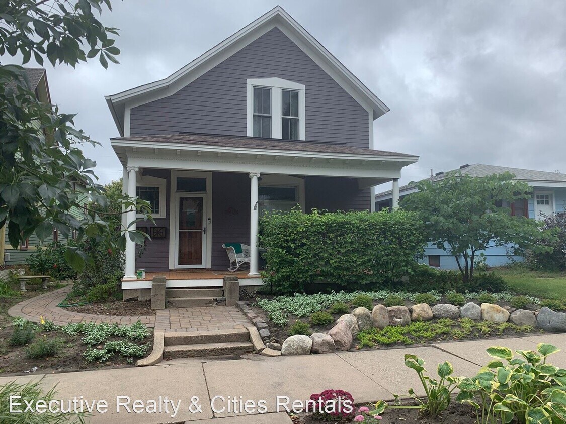 Foto principal - 2 br, 1.5 bath House - 734 Jefferson St NE