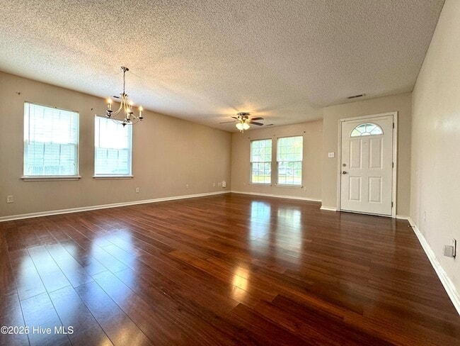 Building Photo - 521 Jimmies Creek Dr