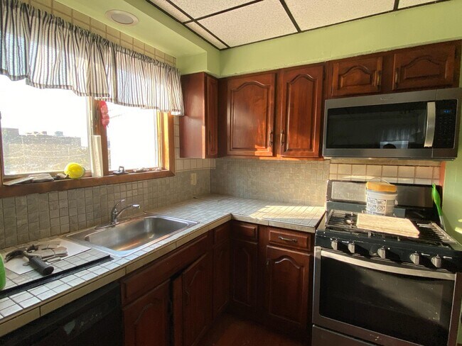 Kitchen - 92 Mary St