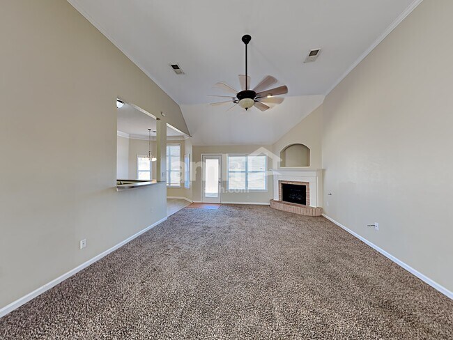 Foto del edificio - 7428 Acree Ln