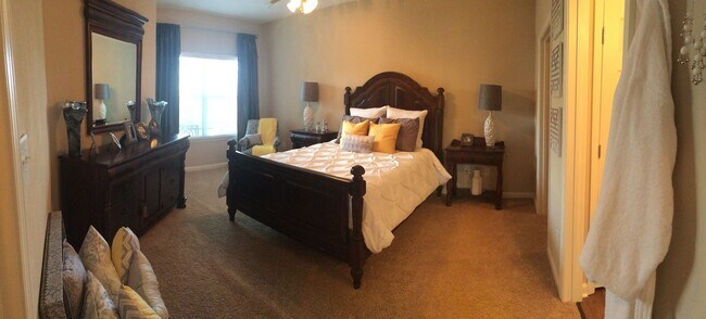 Interior Photo - Carrington Park