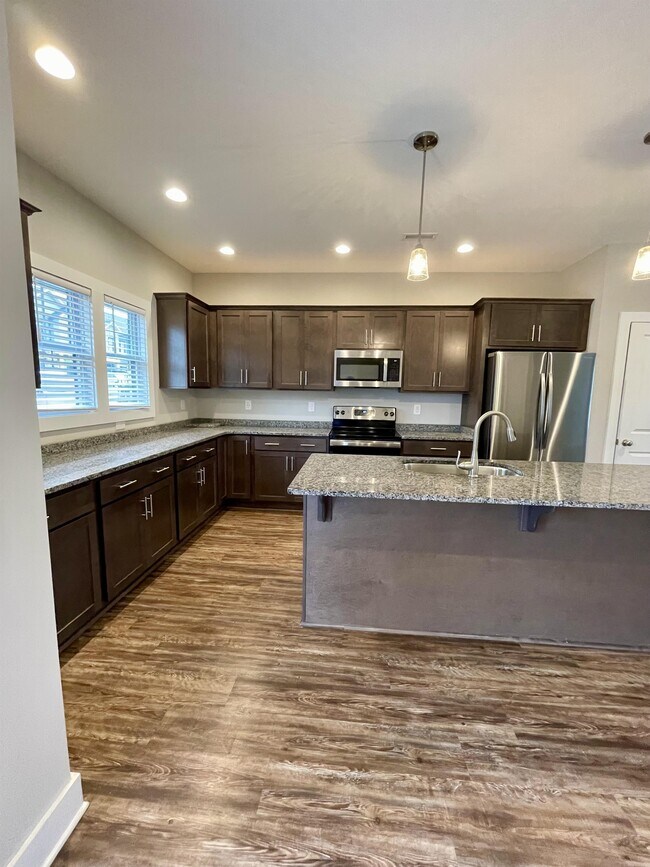 Photo - 37 High St Townhome