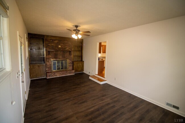 Building Photo - 1777 Clover Rd