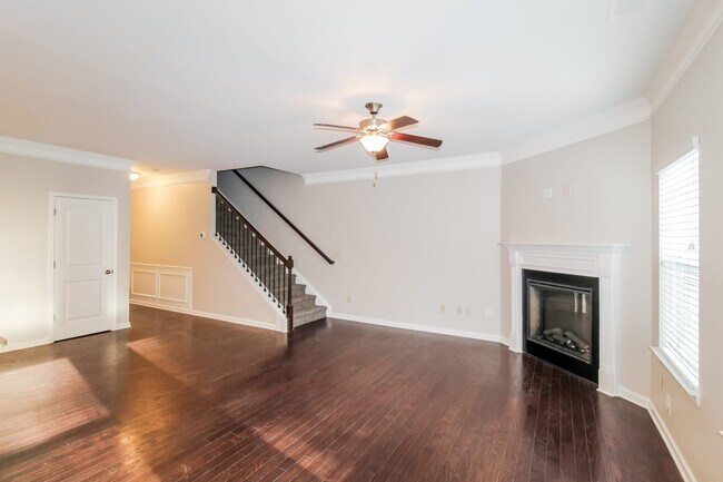 Building Photo - 253 Green Bridge Ct