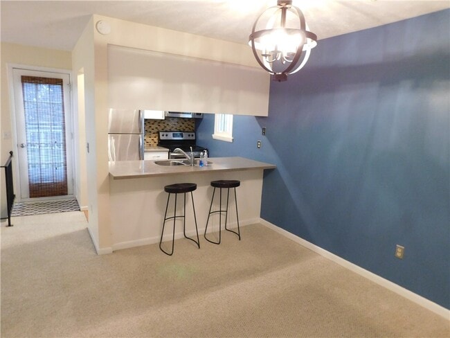 Building Photo - 447 Eastbrooke Ln