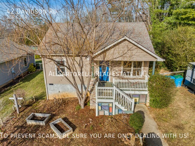 Building Photo - Modern bungalow, pet friendly with fenced ...