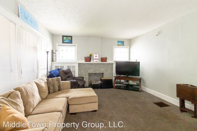 Building Photo - 5 br, 2 bath House - 825 W. Ashland Ave.