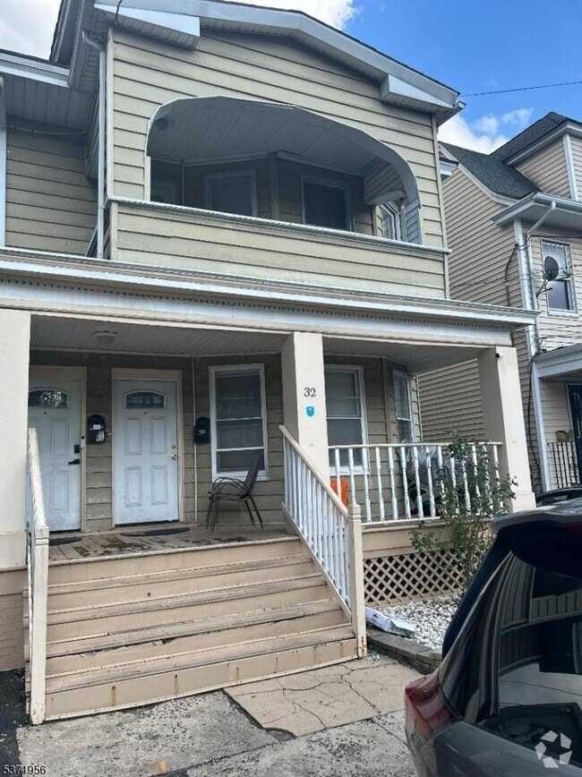 Building Photo - 32 Sherman Pl