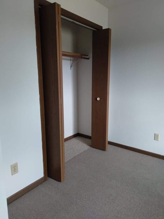 Bedroom 1 closet - 311 W Garden St