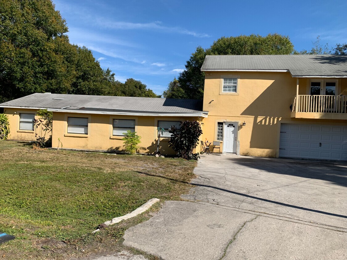 3br2ba - 9601 N Rome Ave