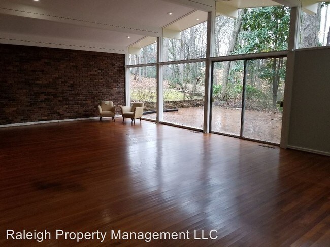 Foto del edificio - 410 Pasquotank Dr