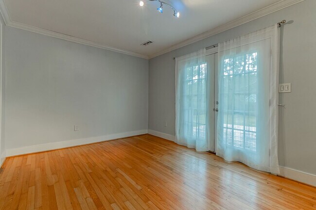 Foto del edificio - 1452 Birthright St