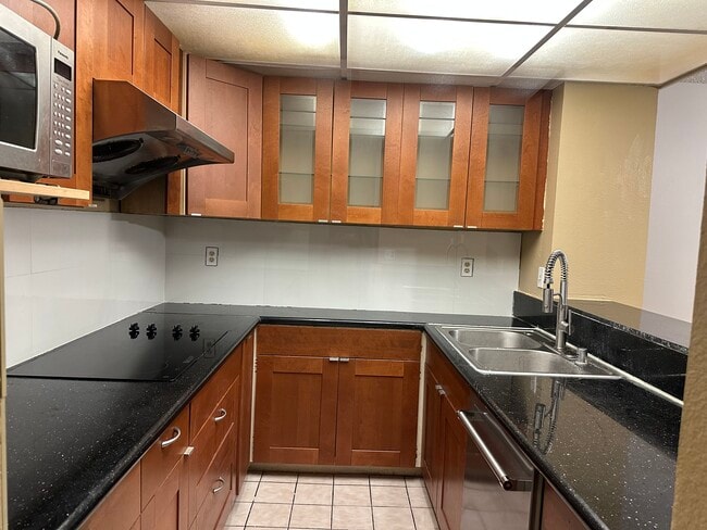 Foto del edificio - 7890 E Spring St