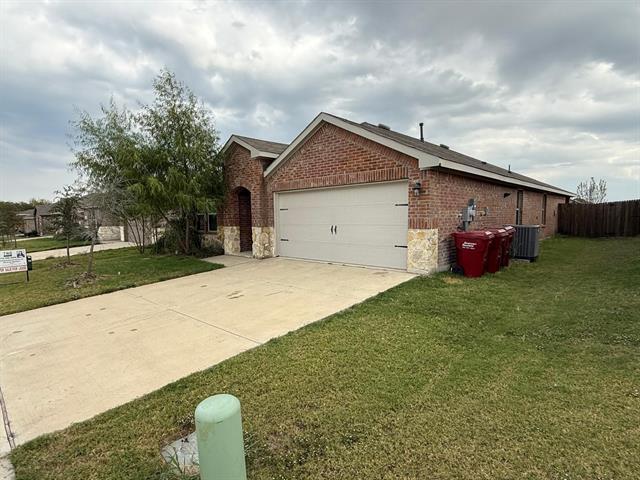 Building Photo - 2936 Lawson Dr