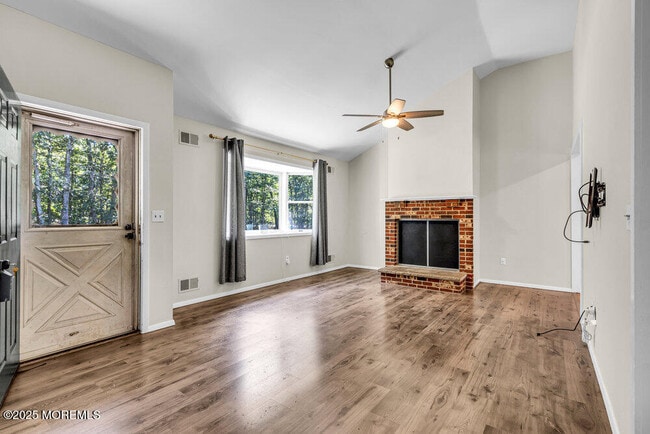 Building Photo - 10 Bowman Rd