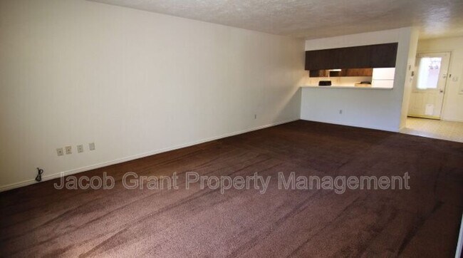 Foto del edificio - 725 Whittier St