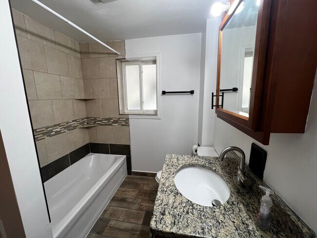 Foto del edificio - 1824 S 55th Ct