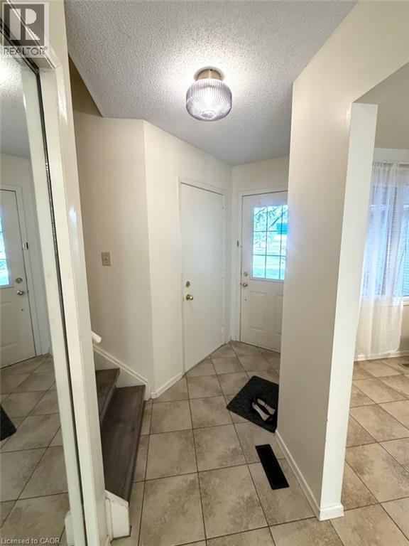 Building Photo - 395 Kingscourt Dr