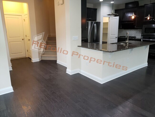 Foto del edificio - Beautiful & Bright 3 Bedroom 2 Car-Garage ...