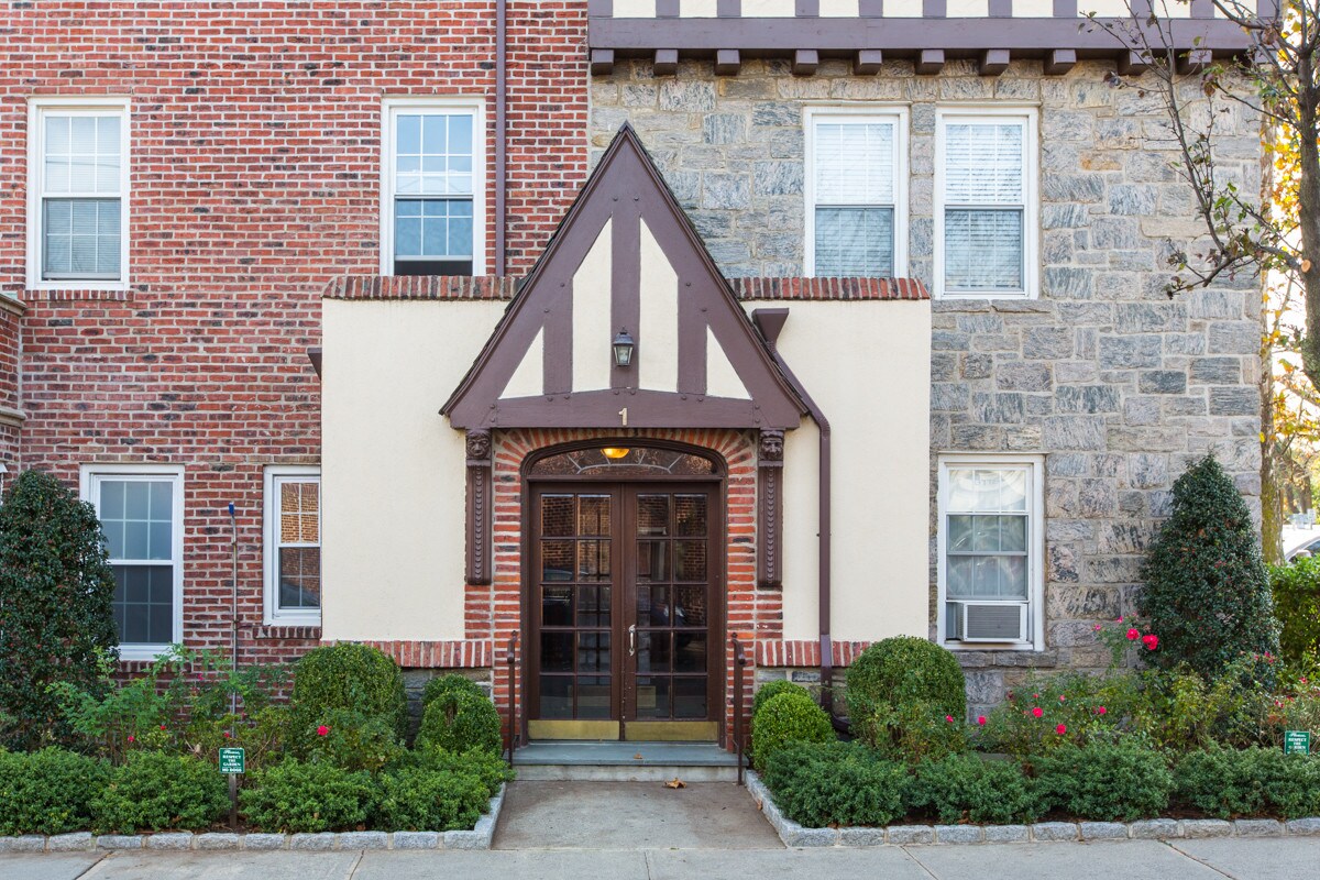 Foto principal - 1 Cedar St