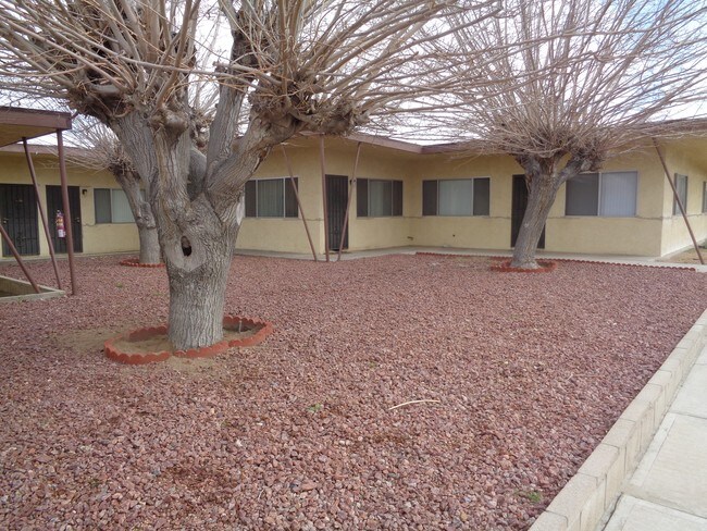 Foto del edificio - 15811 Apple Valley Rd