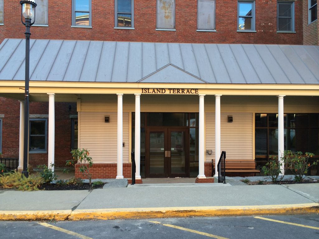 110 Main St, Saco, ME 04072 Townhome Rentals in Saco ME