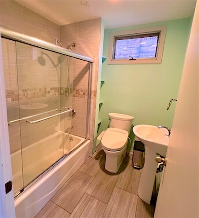 Building Photo - 67 Cameron Ave