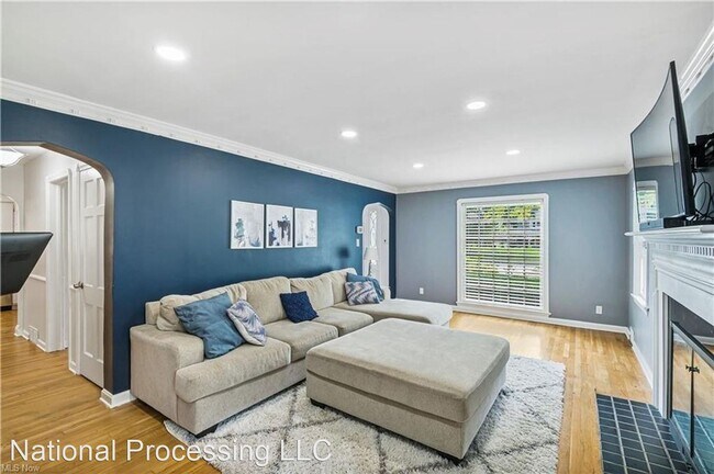Building Photo - 4 br, 2 bath House - 307 Castle Blvd