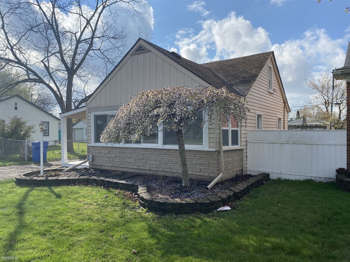 Primary Photo - 2 br, 1 bath House - 13346 Toepfer Road