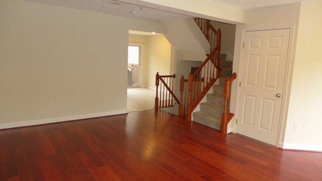 Foto del edificio - 5125 Spring Willow Ct