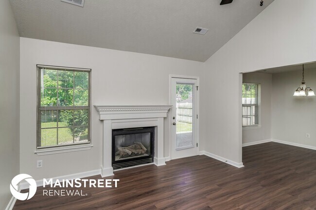 Foto del edificio - 4129 Lakeside Dr