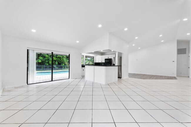 Foto del edificio - 9718 Lancaster Pl